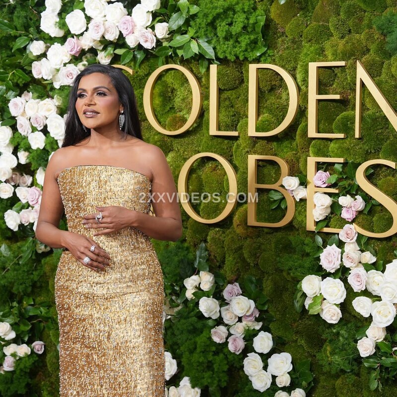 Mindy Kaling photo