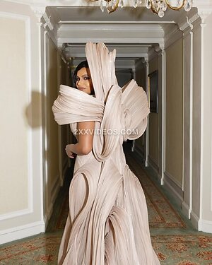 Mindy Kaling photo