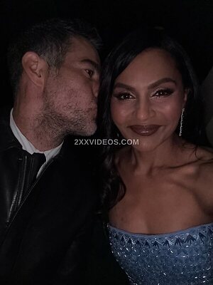 Mindy Kaling photo