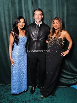Mindy Kaling photo