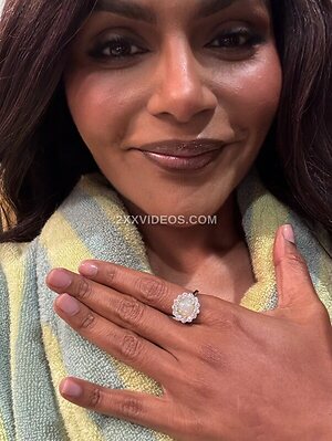 Mindy Kaling More Nude Photos