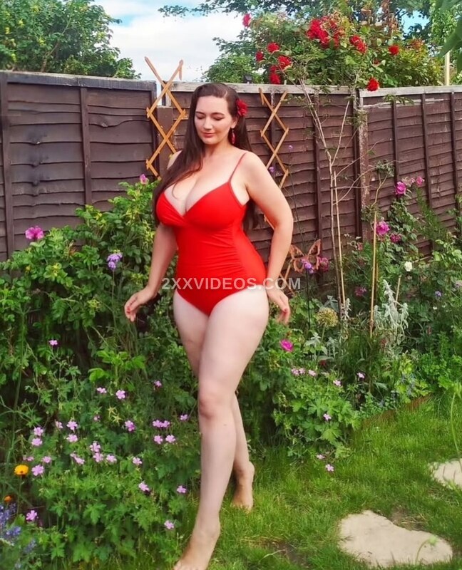 MissVintageDresses Nude Leaked Photos