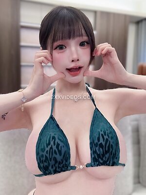 Miyu Nude Leaked Photo #10