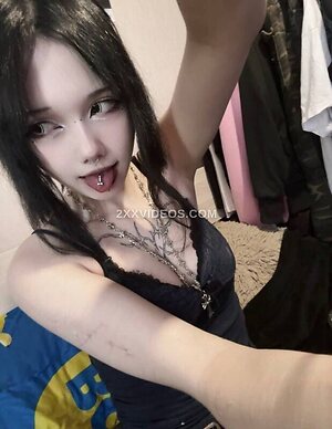 mollyesha0 mollyeshka108 Nude Leaked Photo #11