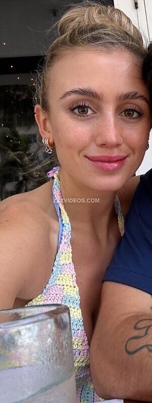 Morena Beltran photo