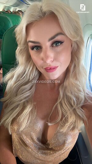 Nanoe Vaesen Nude Leaked Photo #24