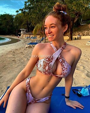Naomi Rosenblum Nude Leaked Photo #3