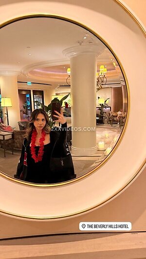 @narminswrld Nude Leaked Photo #38