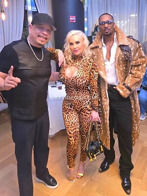 Nicole "Coco" Austin photo