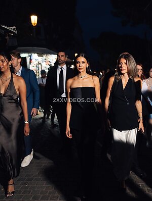Nina Dobrev photo