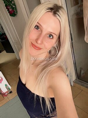 noturavgbl0nde Nude Leaked Photo #3