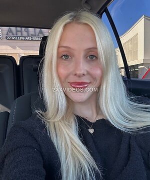 noturavgbl0nde Nude Leaked Photo #10