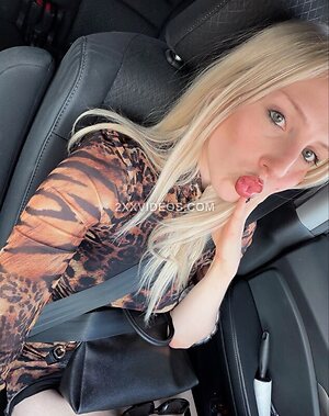 noturavgbl0nde Nude Leaked Photo #72