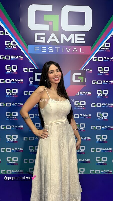 Nyvi Estephan photo