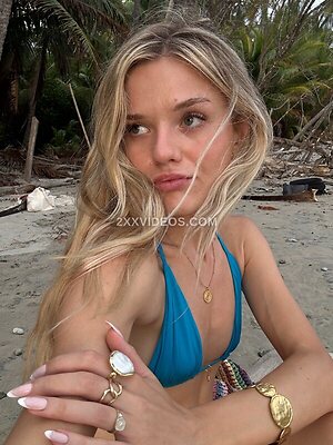 Ocean's Asmr Nude Leaked Photo #9