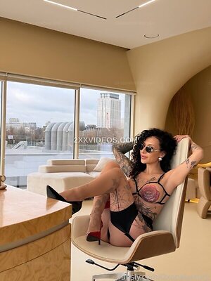 Oksana Mkhitaryan photo