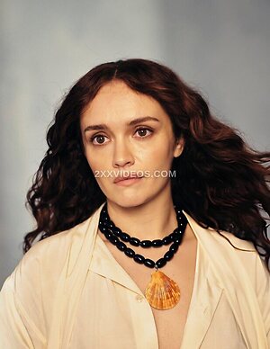 Olivia Cooke photo