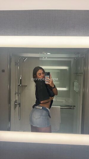 Olivia silfies Nude Leaked Photo #8