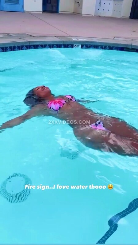 Parker McKenna Posey photo