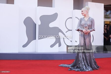 Phoebe Bridgers Nude Leaked Photo #29
