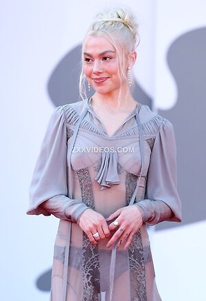 Phoebe Bridgers photo