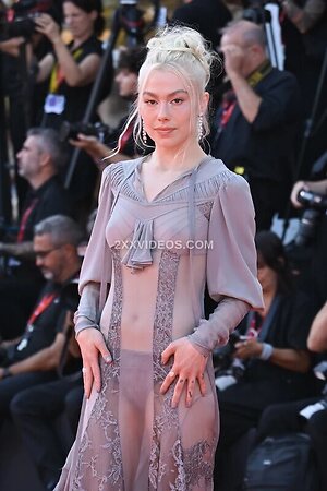 Phoebe Bridgers photo