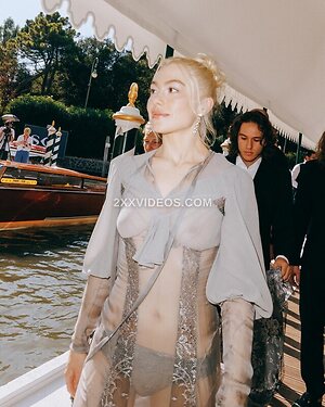 Phoebe Bridgers Nude Leaked Photo #47