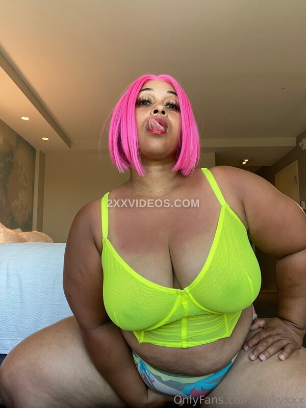 PinkyXXX photo