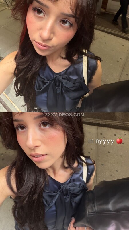 Pokimane photo