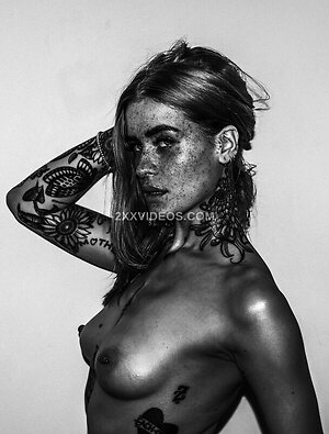 Polly Ellens Nude Leaked Photo #5