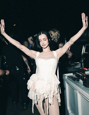 Poppy Nude Leaked Photo #4
