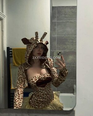 Pukjepeuk Nude Leaked Photo #11
