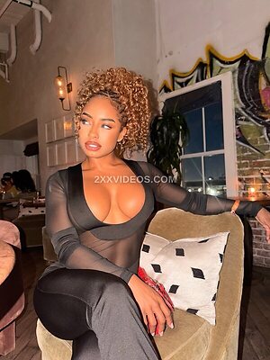 Qimmah Russo photo