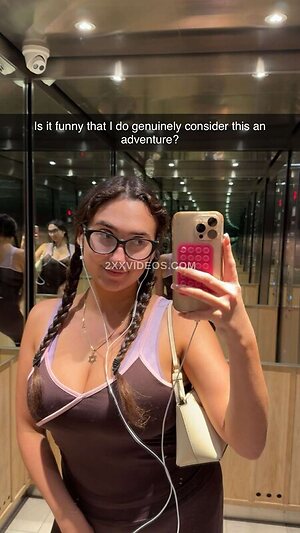 qveenjulia photo