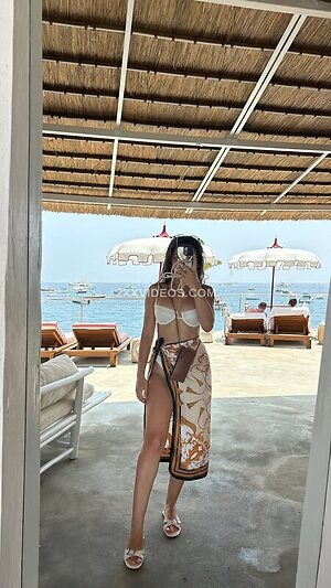 Rabia Karaarslan photo