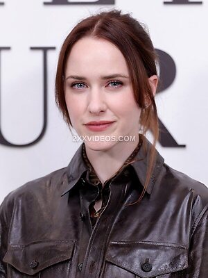 Rachel Brosnahan Nude Leaked Photo #7