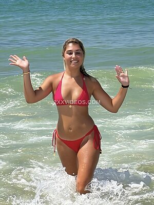 Rosie McClelland Nude Leaked Photo #2
