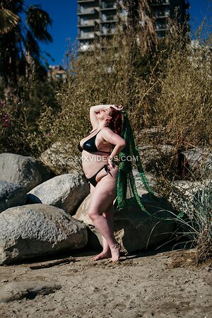 Ruby Roxx Super Curvy Model NUDE Photos and Videos photo