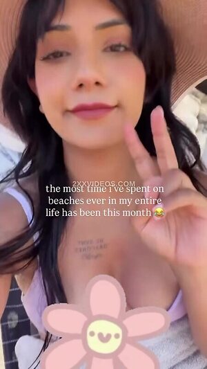 Saaniya Abbas Nude Photos