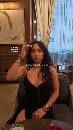 Sabrina Pezeshkian photo