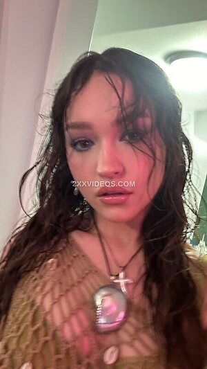 Sadie Stanley Nude Leaked Photo #3