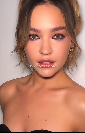 Sadie Stanley Nude Leaked Photo #9