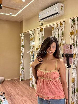 Sakshi Sharma Nude Leaked Photo #13