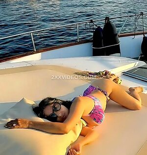 Salma Hayek Nude Leaked Photo #37