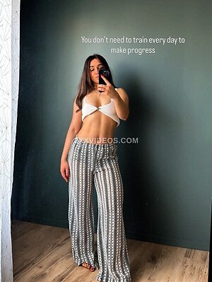 Sam Nude Leaked Photo #7