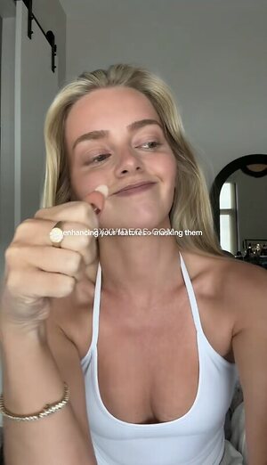 Samantha Riehl Nude Leaked Photo #7