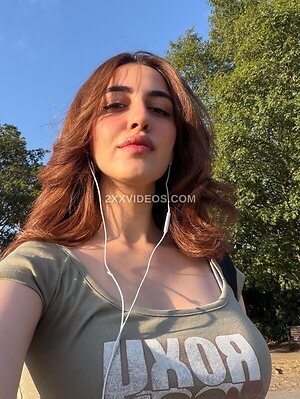 Samreen Kaur photo