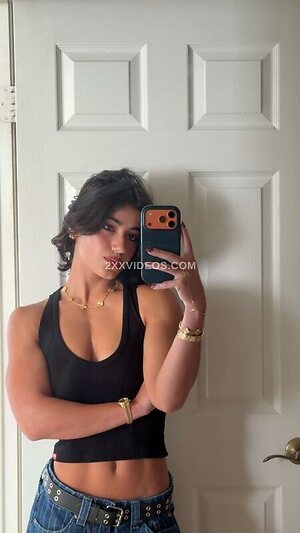 Sara Saffari photo