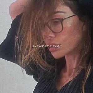 Sarah Shahi Nude Leaked Photo #4