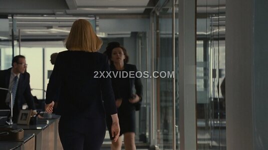 Sarah Snook photo